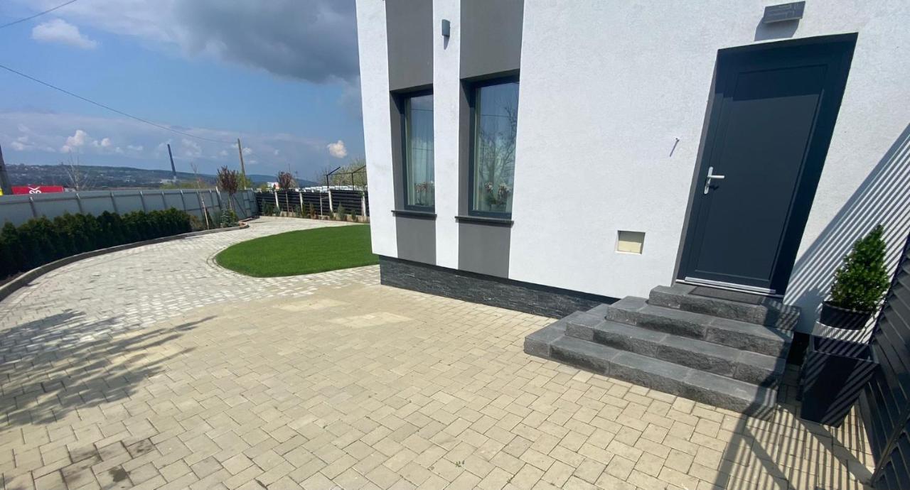 Lora Studio Leilighet Suceava Eksteriør bilde